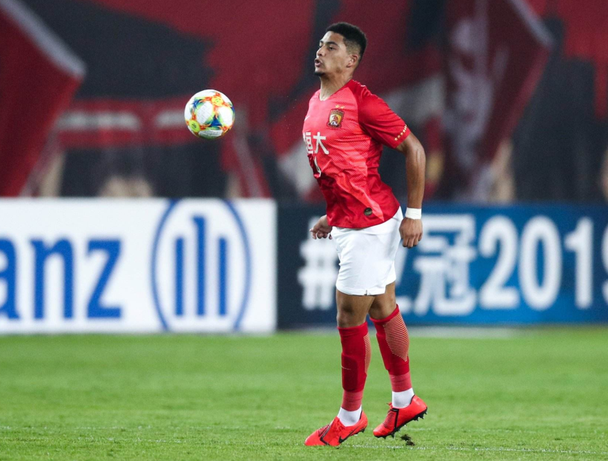 传奇巨星风采，中超世纪对决震撼人心的简单介绍