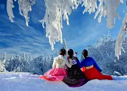 关于延边富德全队欢庆晋级首度进军下一轮的信息